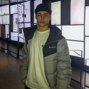 Meet your Posher, Ludovic